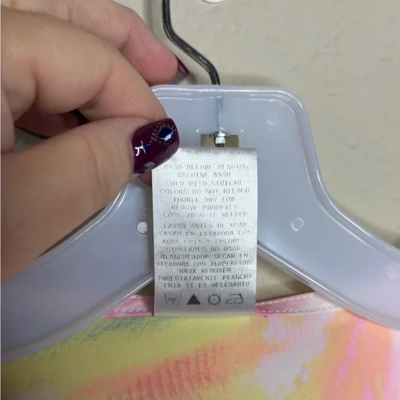 Peanuts Colorful Tie-Dye Snoopy Scrub Top with Pockets Size M Style #TF752 - Picture 9 of 10